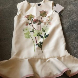 Girls dress